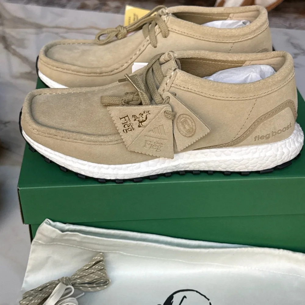 Clark’s x Ronnie Fieg Wallabee Ultraboost - Picture 4 of 14